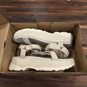 Teva NIB Jadito Universal Birch/White Womens 11